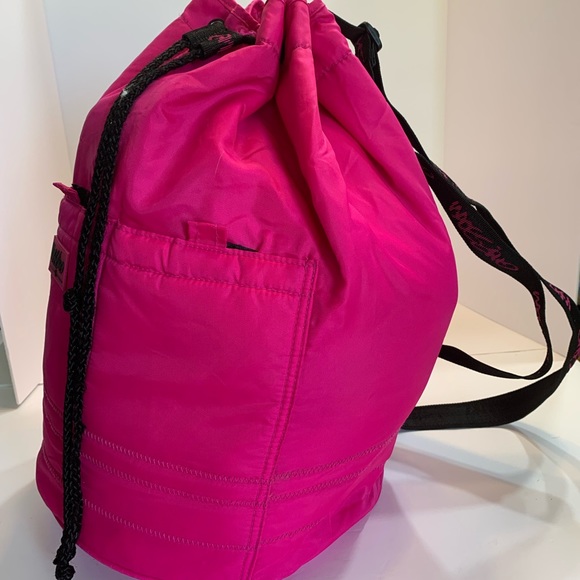 Pink bucket bag with draw strings. - Picture 10 of 10